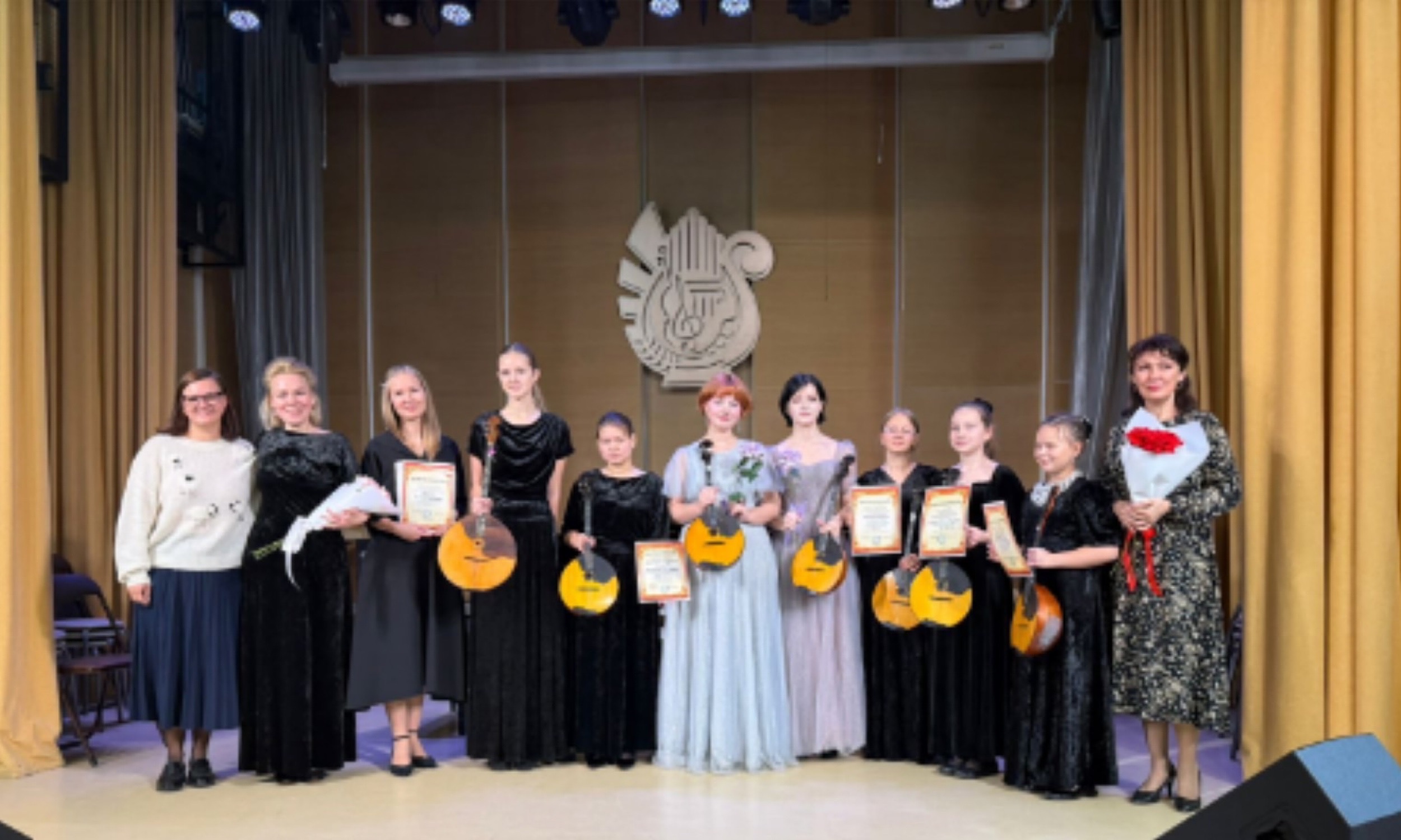 Концерт учащихся и студентов класса домры Исаковой И. И. 