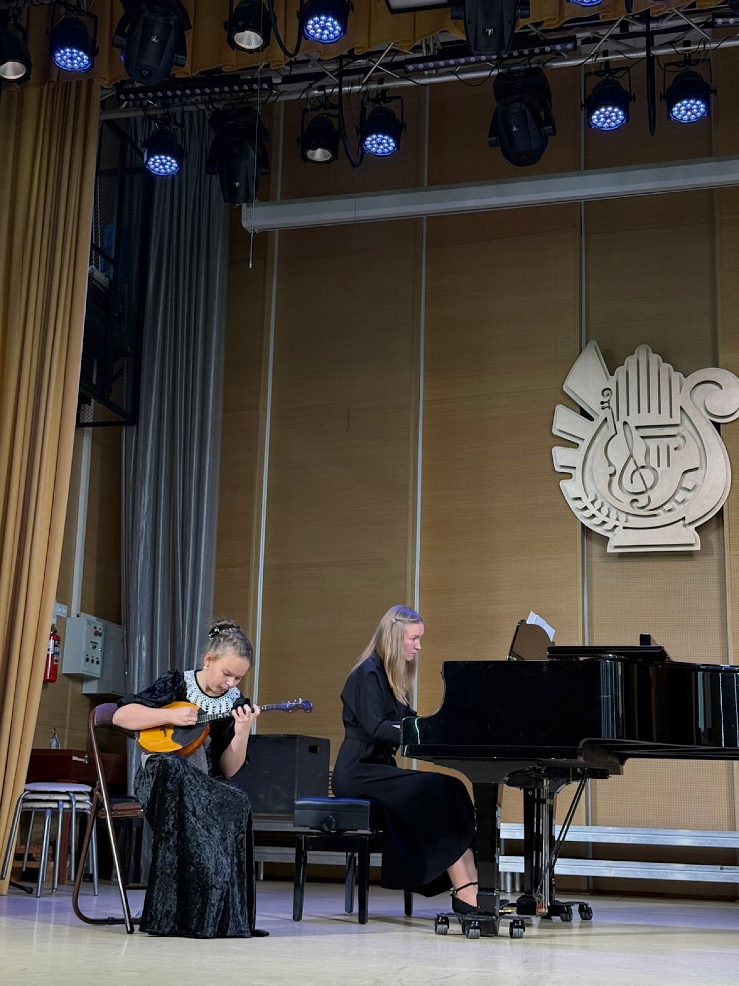 Концерт учащихся и студентов класса домры Исаковой И. И. 