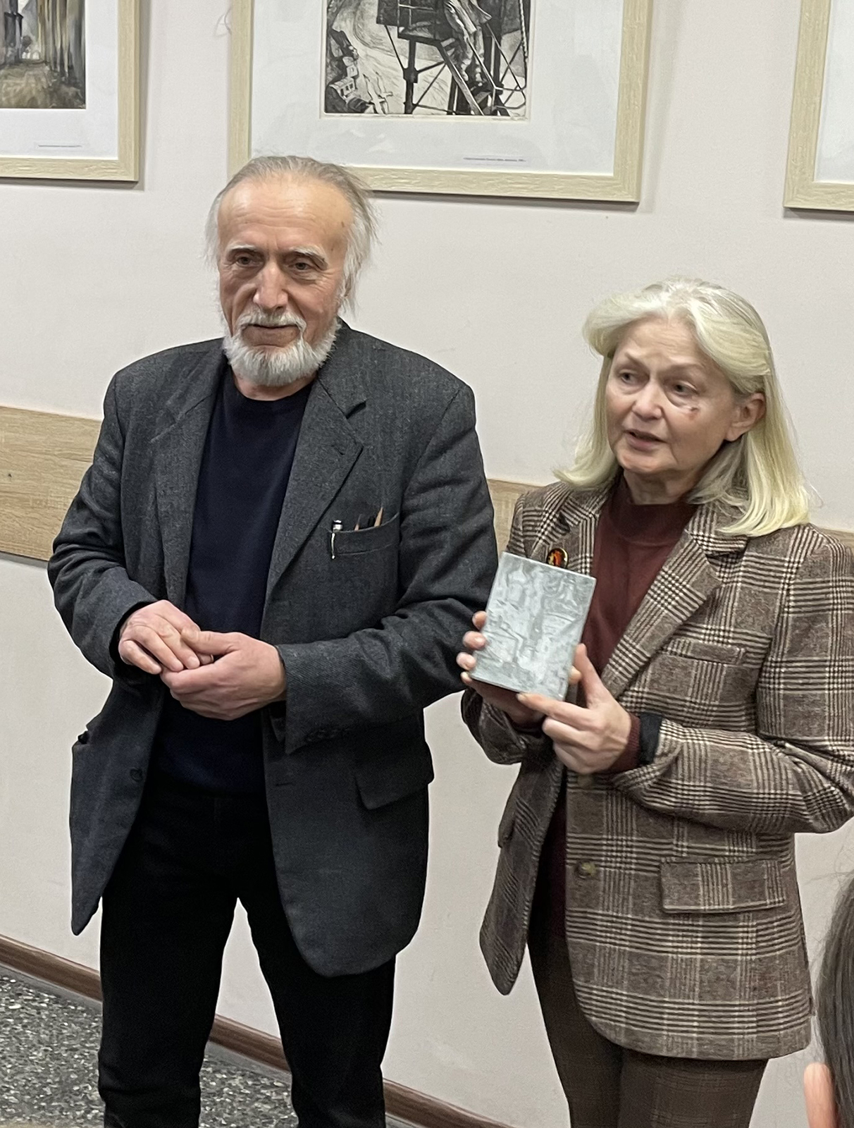 ОТКРЫТИЕ ПЕРСОНАЛЬНОЙ ВЫСТАВКИ «РЕТРОСПЕКТИВА»  ПРЕПОДАВАТЕЛЯ ОТДЕЛЕНИЯ ИЗОБРАЗИТЕЛЬНОГО ИСКУССТВА,  ЧЛЕНА СОЮЗА ХУДОЖНИКОВ РОССИИ   БЕДИНА ВЛАДИМИРА СЕРГЕЕВИЧА  