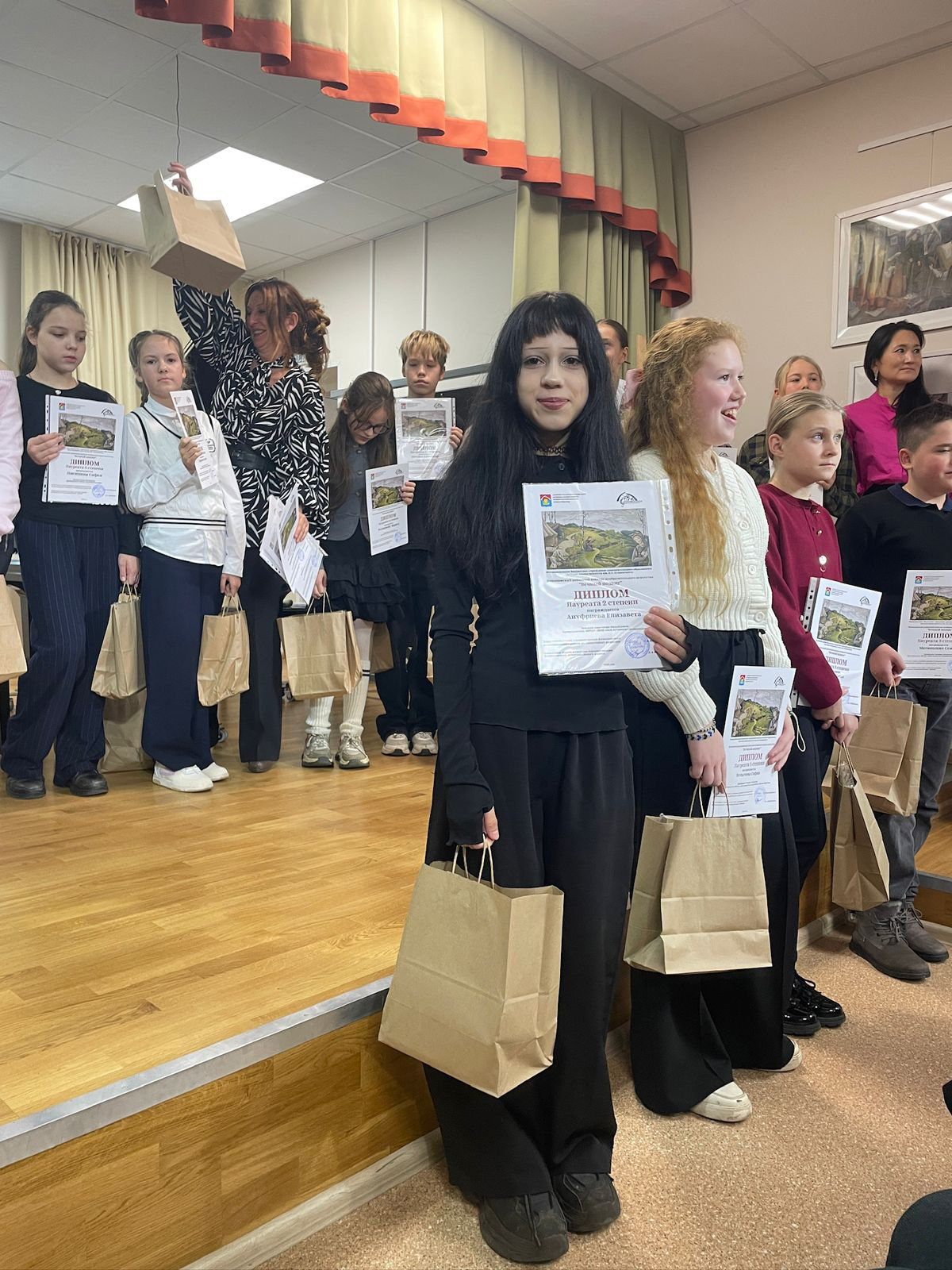 НАГРАЖДЕНИЕ ПРИЗЁРОВ РАЙОННОГО КОНКУРСА «ВЕЧНЫЙ ПОДВИГ»