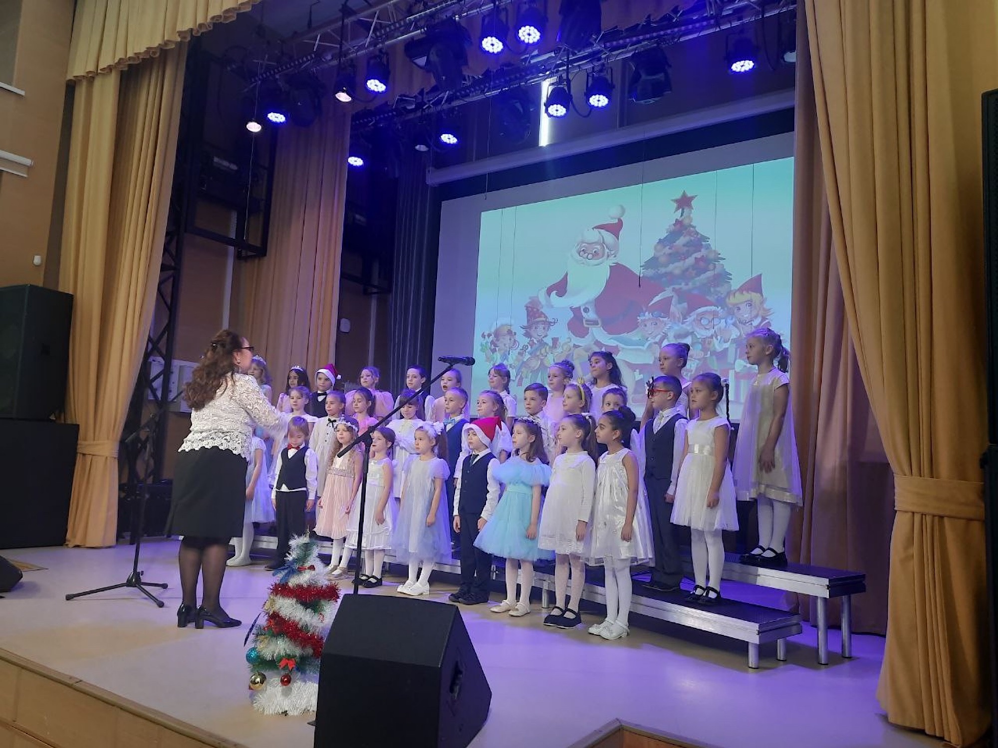 "Новогодний калейдоскоп"