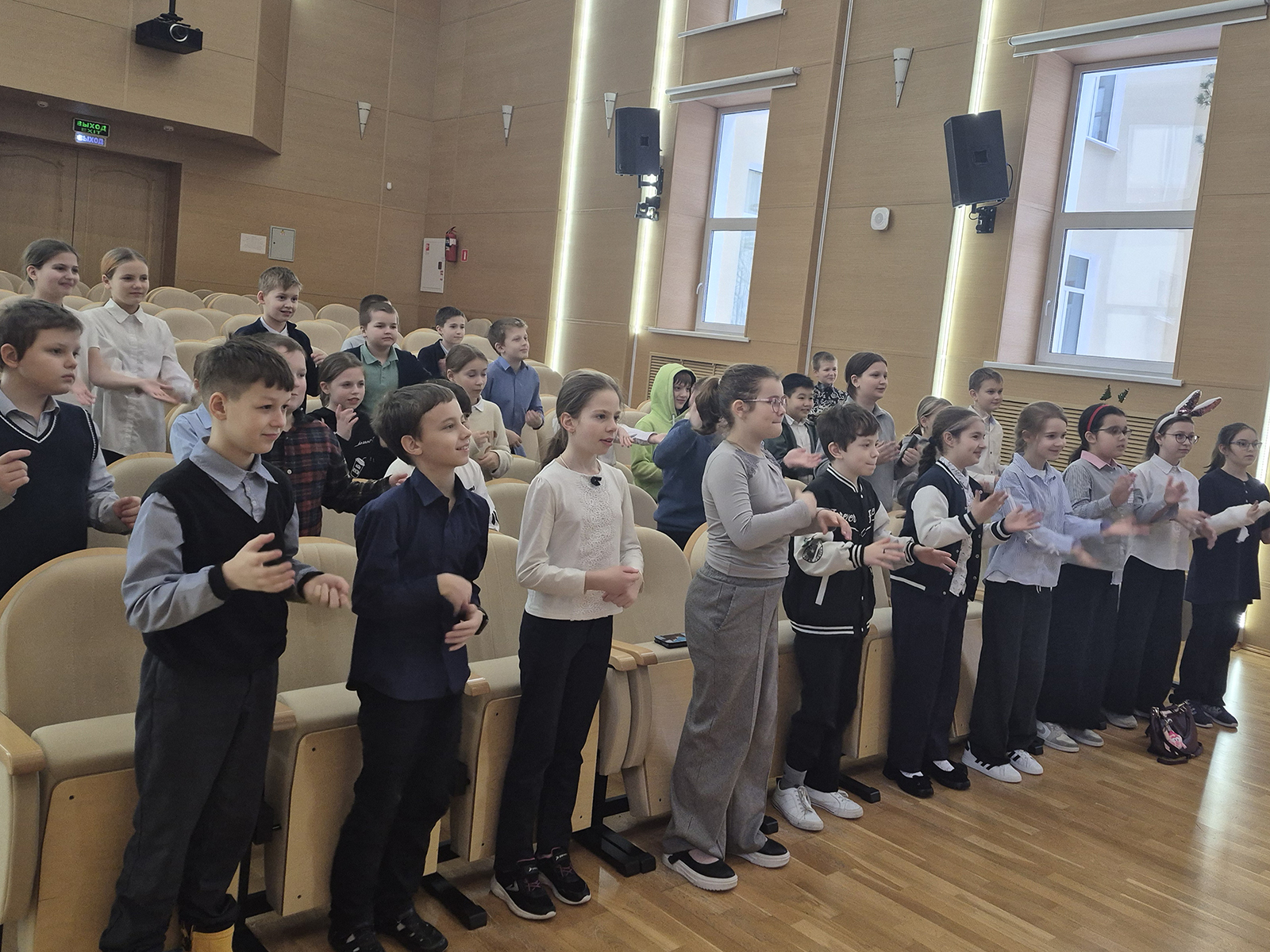 ОТДЕЛЕНИЕ ИЗОБРАЗИТЕЛЬНОГО ИСКУССТВА ДЕТСКОЙ ШКОЛЫ ИСКУССТВ ПРИНИМАЕТ УЧАЩИХСЯ ИЗ ЛИЦЕЯ № 1 ГОРОДА ВСЕВОЛОЖСКА