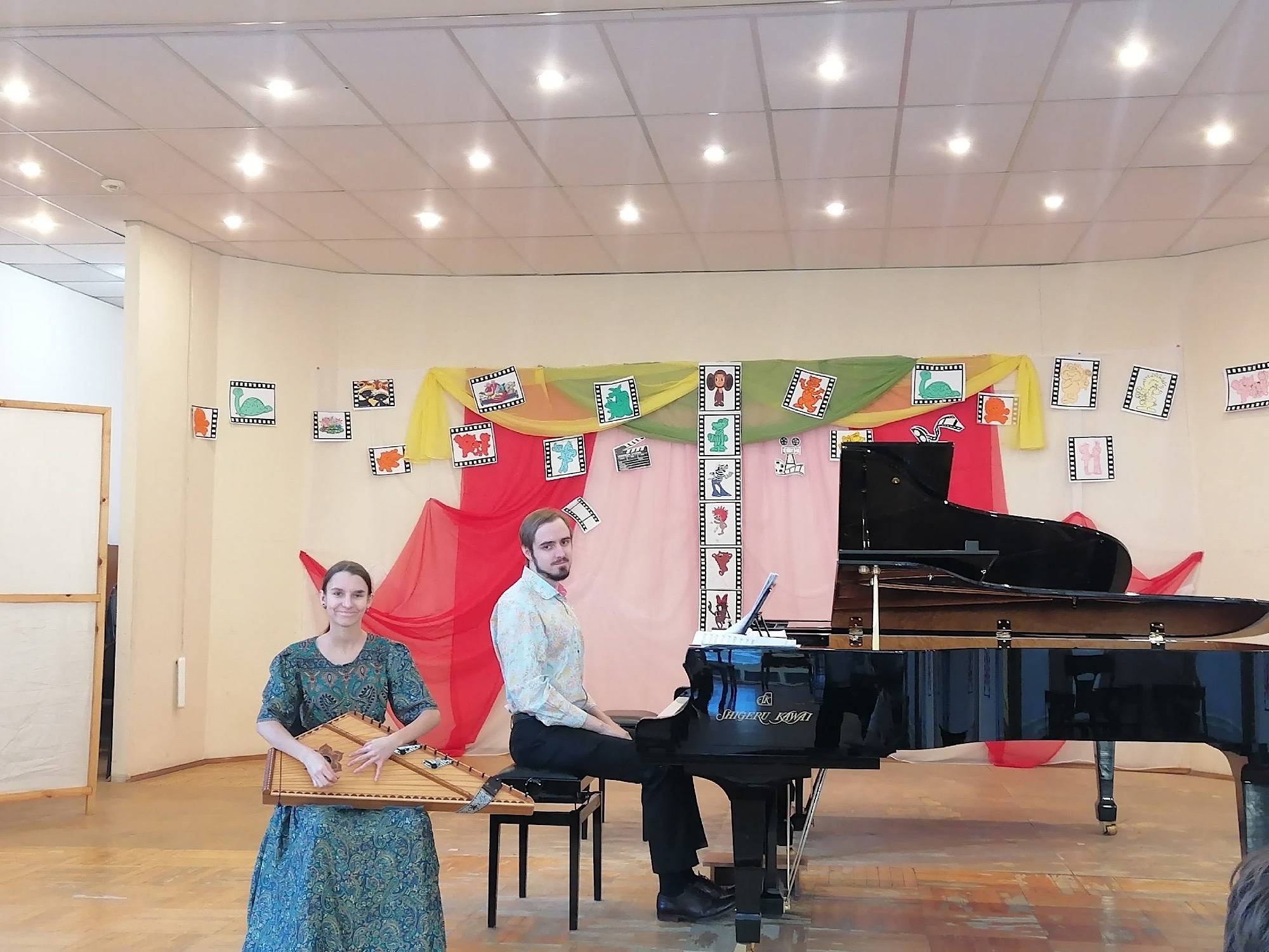 "На берегах Невы"