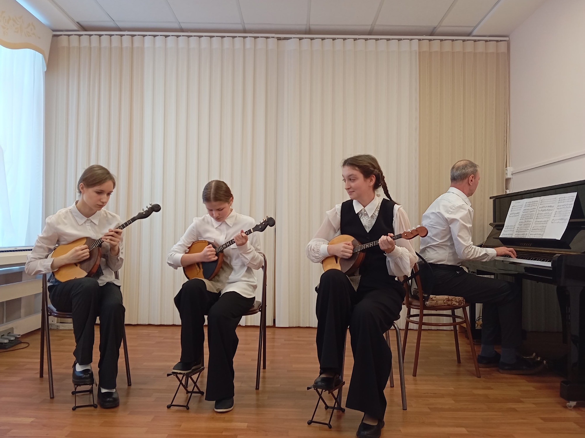 "МУЗЫКАЛЬНЫЙ ТЕРЕМОК"