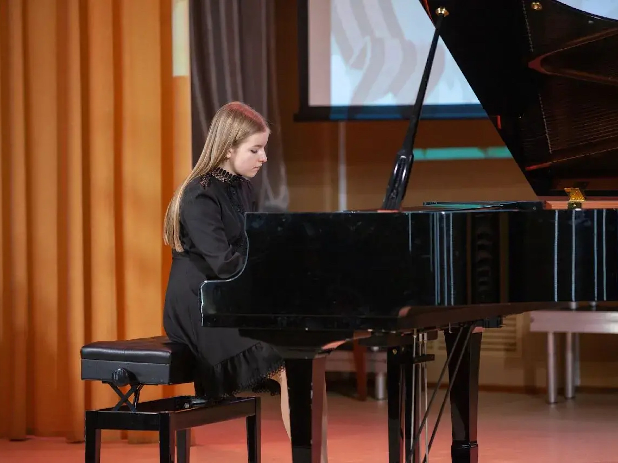 Областной конкурс по специальности фортепиано