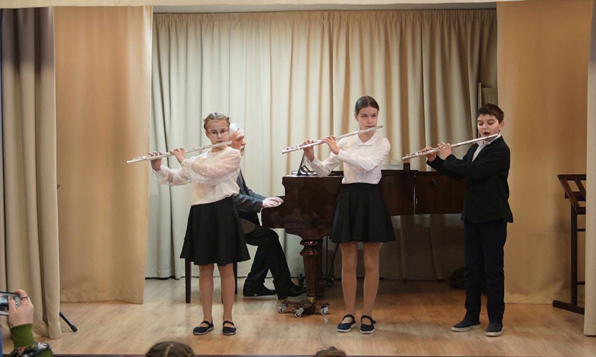 Совместный концерт ДШИ им. М. И. Глинки и Колтушской ДШИ