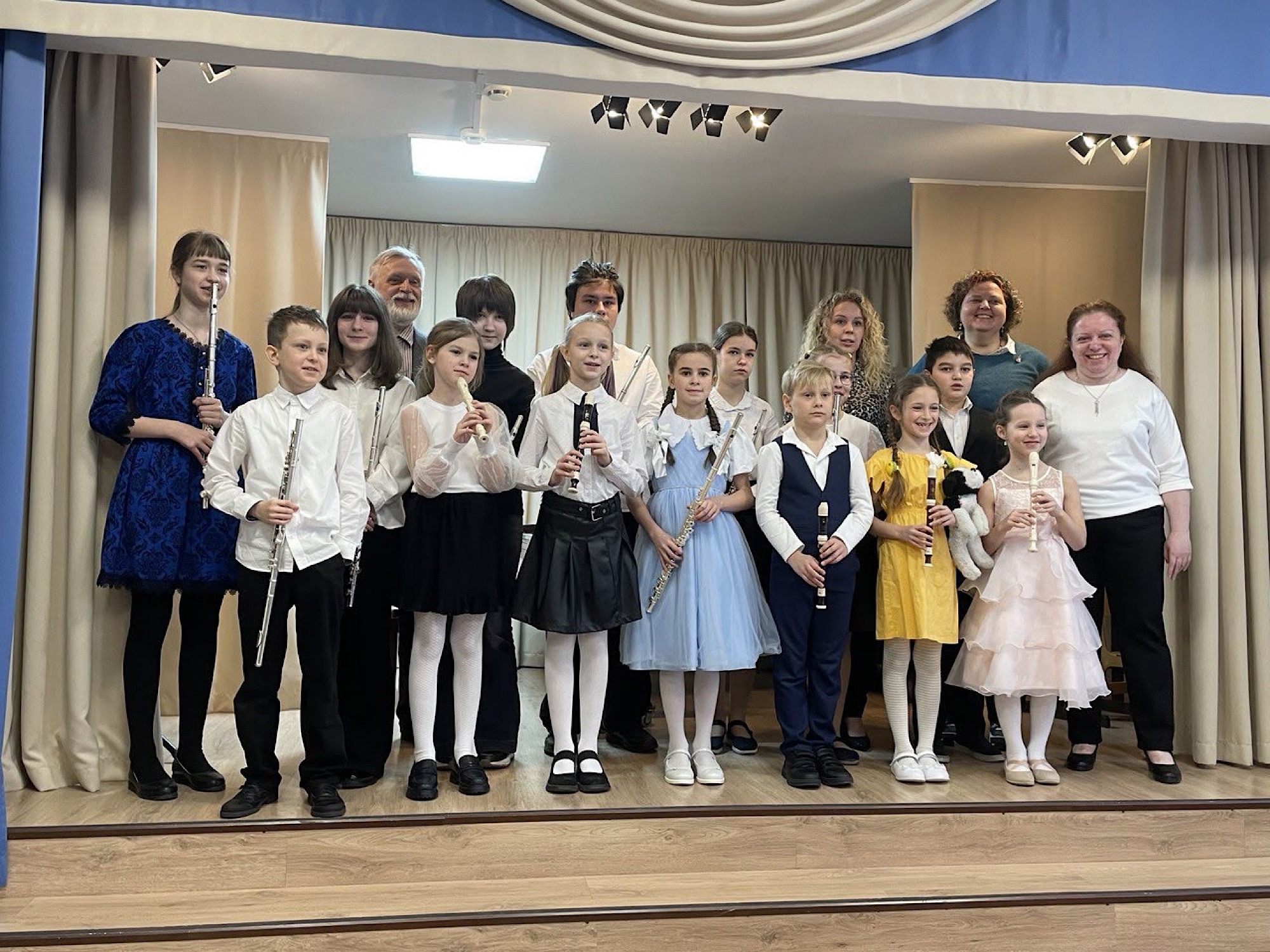 Совместный концерт ДШИ им. М. И. Глинки и Колтушской ДШИ