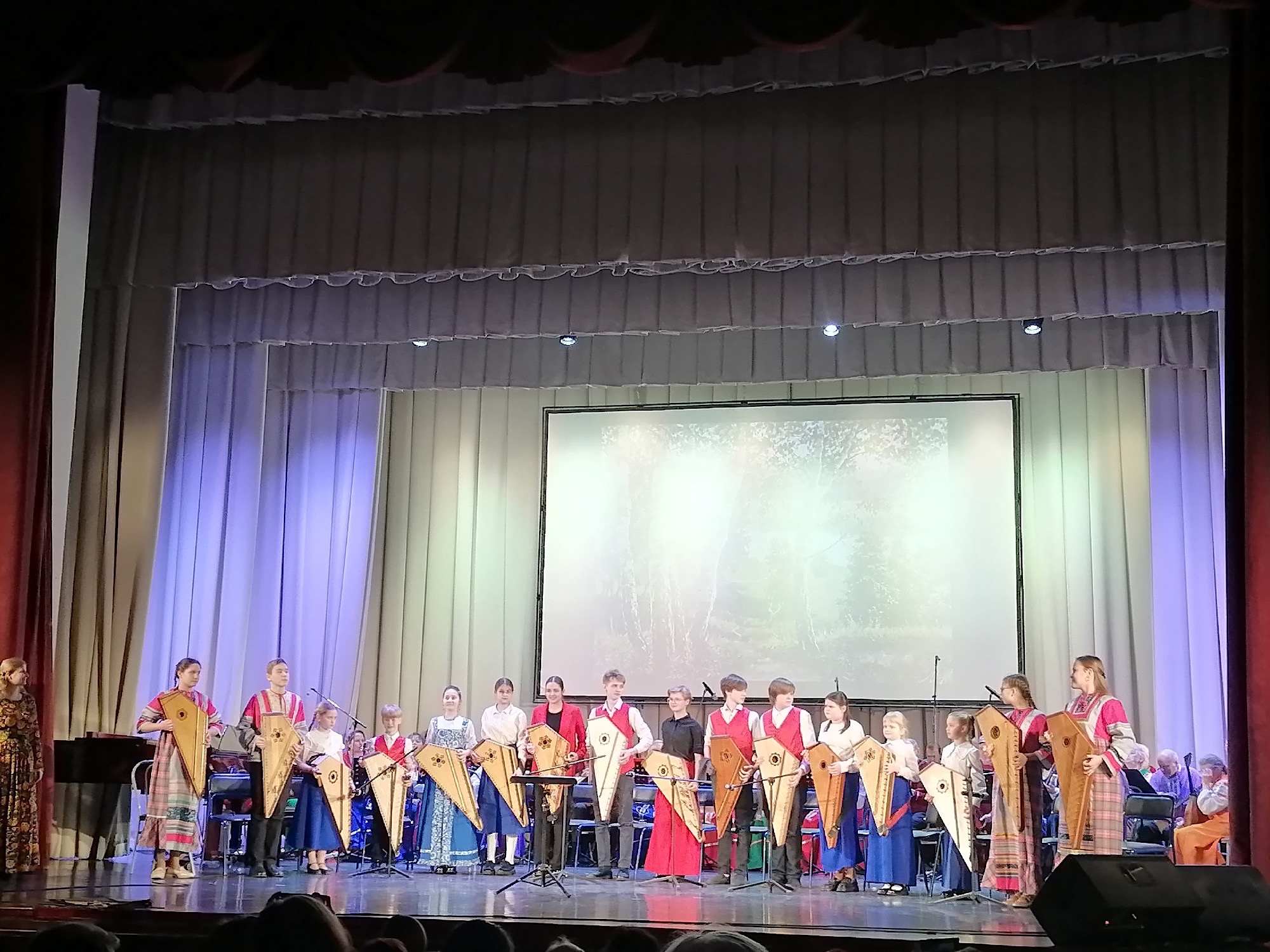 Встреча любителей гусельной музыки