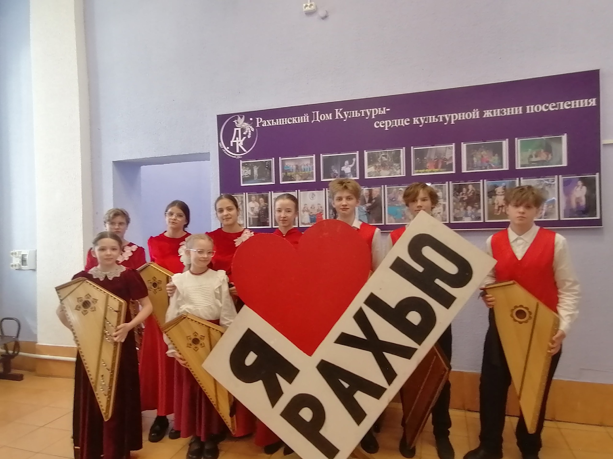 19 апреля гусляры из "ДШИ им.М.И. Глинки г. Всеволожск " выступили в составе сводного ансамбля лауреатов 1 степени конкурса "Метелица" 2026 с великолепным Государственным оркестром "Метелица" (дирижер Заслуженный артист Росси